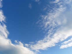 台風後の青空